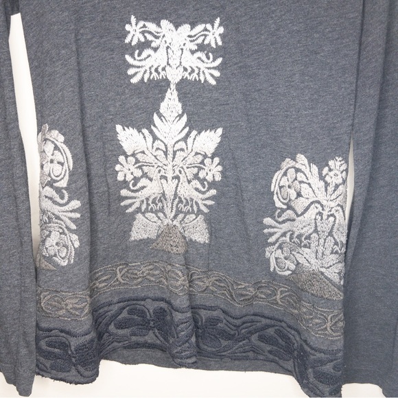 Johnny Was Long Sleeve Embroidered Scoop Neck Blouse - Picture 4 of 7